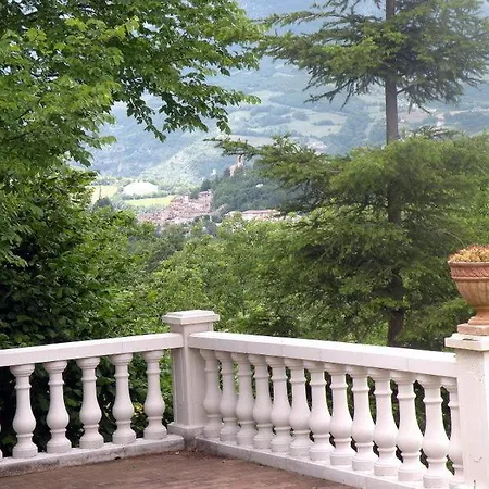 Tenuta Cerretino Piscina Tennis Billardo *