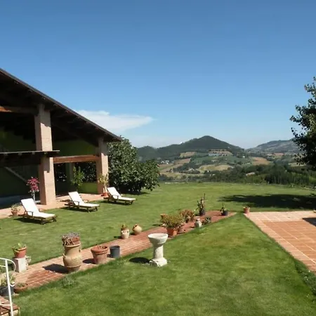 Tenuta Cerretino Piscina Tennis Billardo * Montefortino